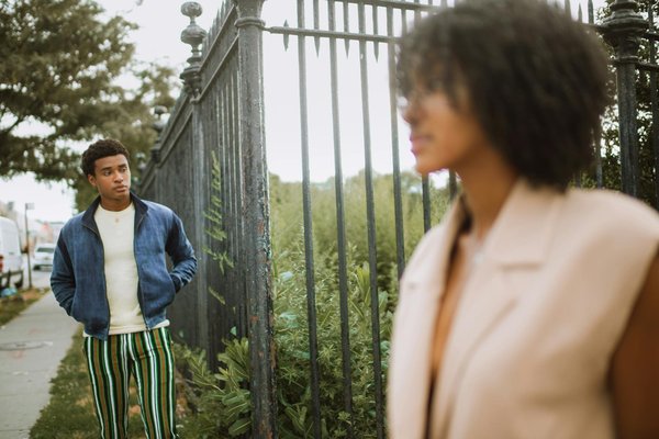 Découvrez l'Harmonie de la Nature : Votre Guide Complet pour Organiser une Séance de Yoga en Plein Air et Réveillez Vos Sens